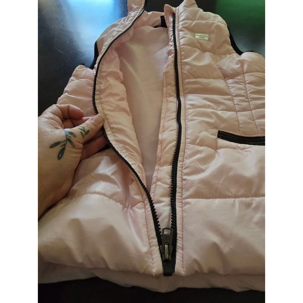 Girls Gorpcore Calvin Klein Jeans Pastel Pink Puffer Vest S6 with Black Trim